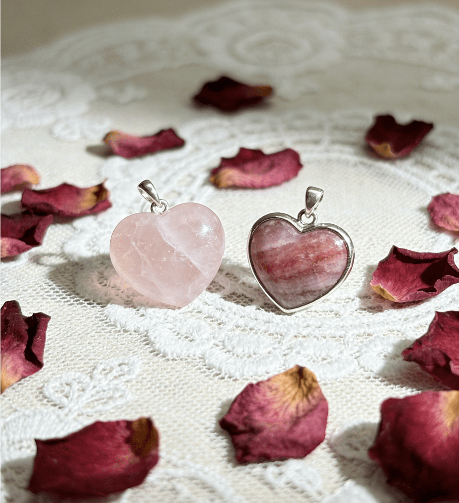Wealth and love crystals: citrine, green aventurine, rose quartz for abundance and heart healing